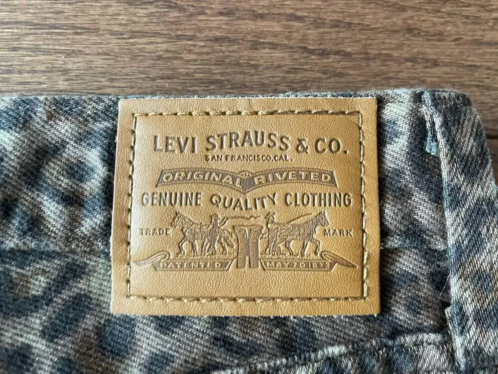 Levi’s Premium Baggy Dad Leopard Print Wide Leg Jeans Y2K 27 - Picture 4 of 8
